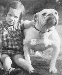 child-with-english-bulldog